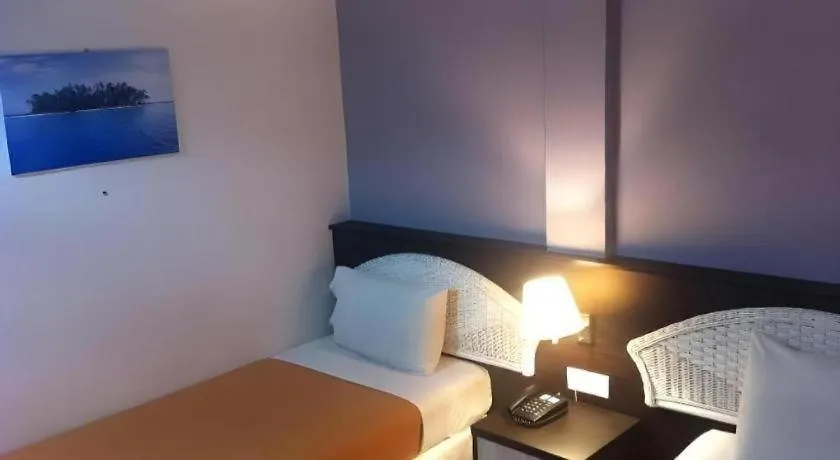 **  Georgetown Hotel Malezya